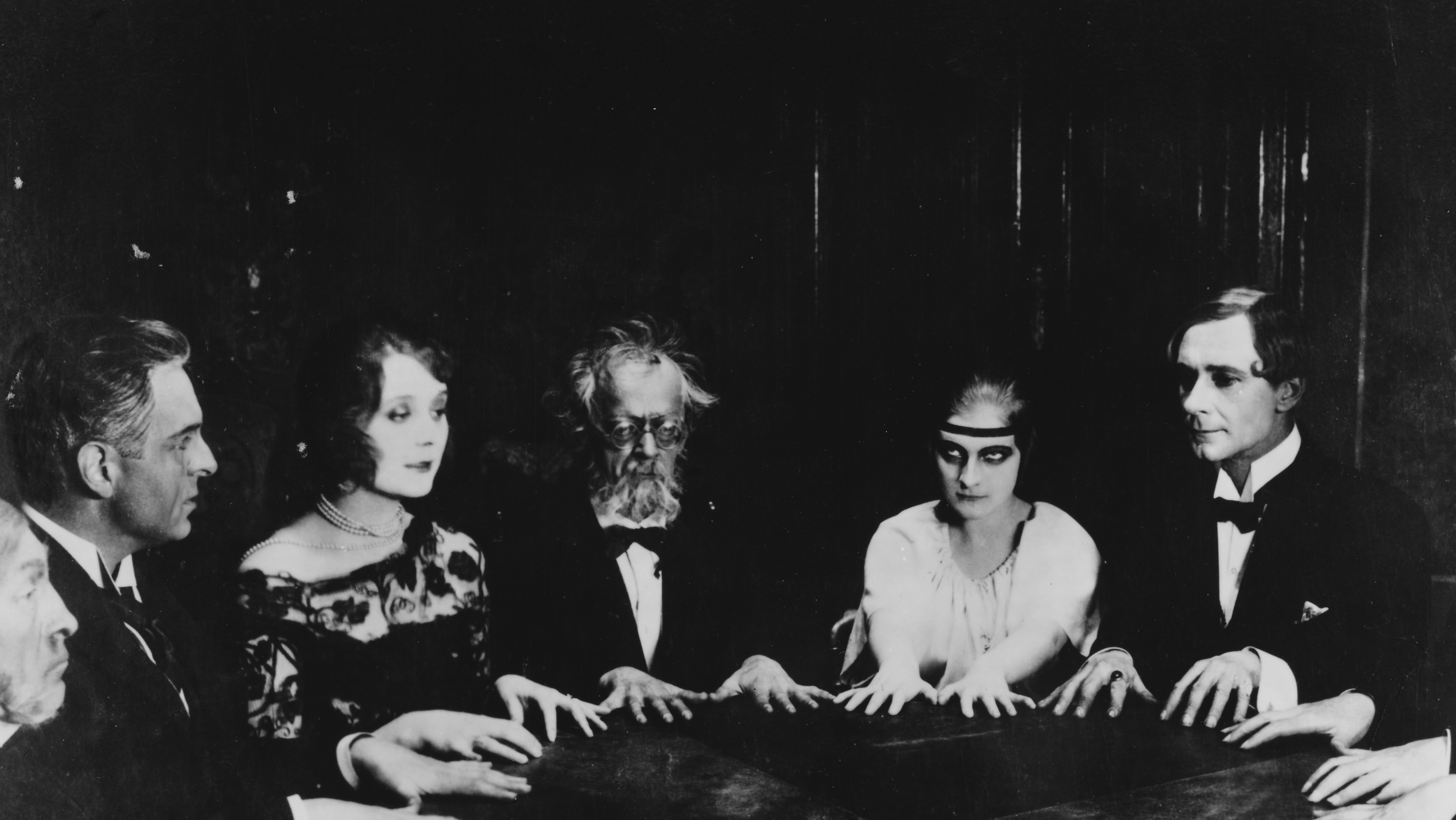 Decadent Shadows. The Cinema of Weimar Germany Harvard Film Archive